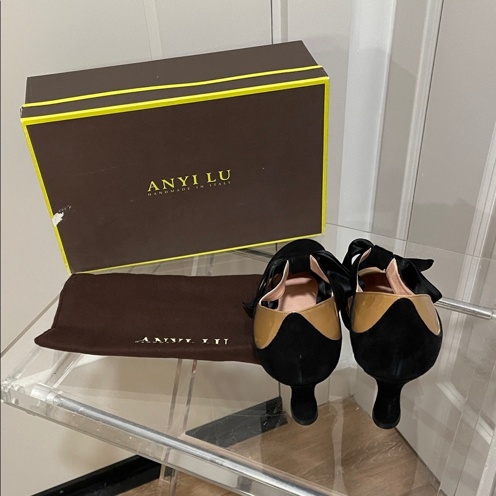 Anyi Lu JOLIE Black and (Blush) Tan Heels with Bow - Picture 3 of 7